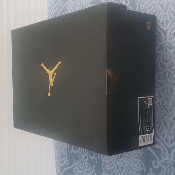 Air Jordan 1 Mid Brushstroke - Picture 9 of 9